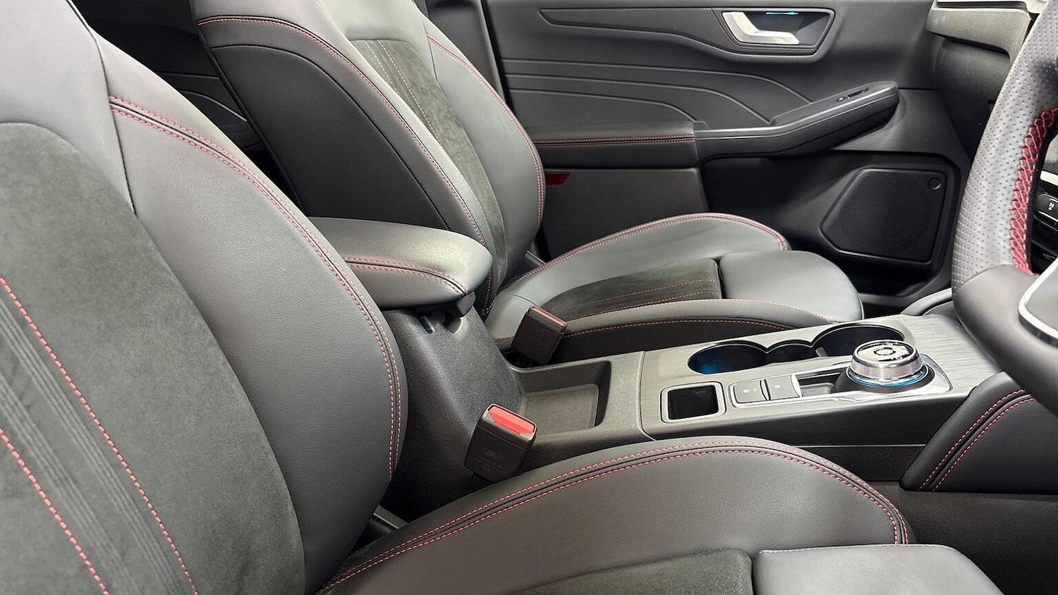 Used Ford Kuga 2025 for sale - 76687302: Photo 7