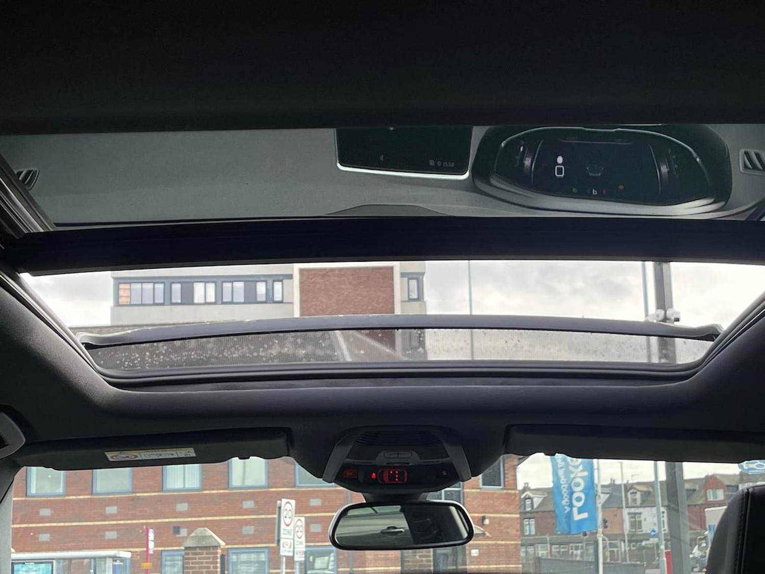 Used Peugeot 5008 2019 for sale - 77888582: Photo 32