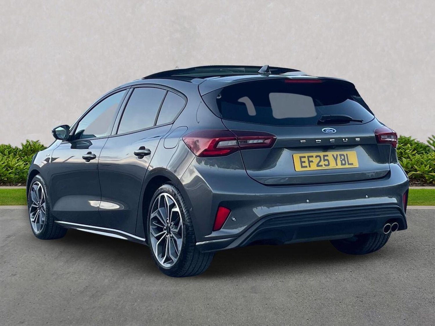 Used Ford Focus 2025 for sale - 76918927: Photo 2