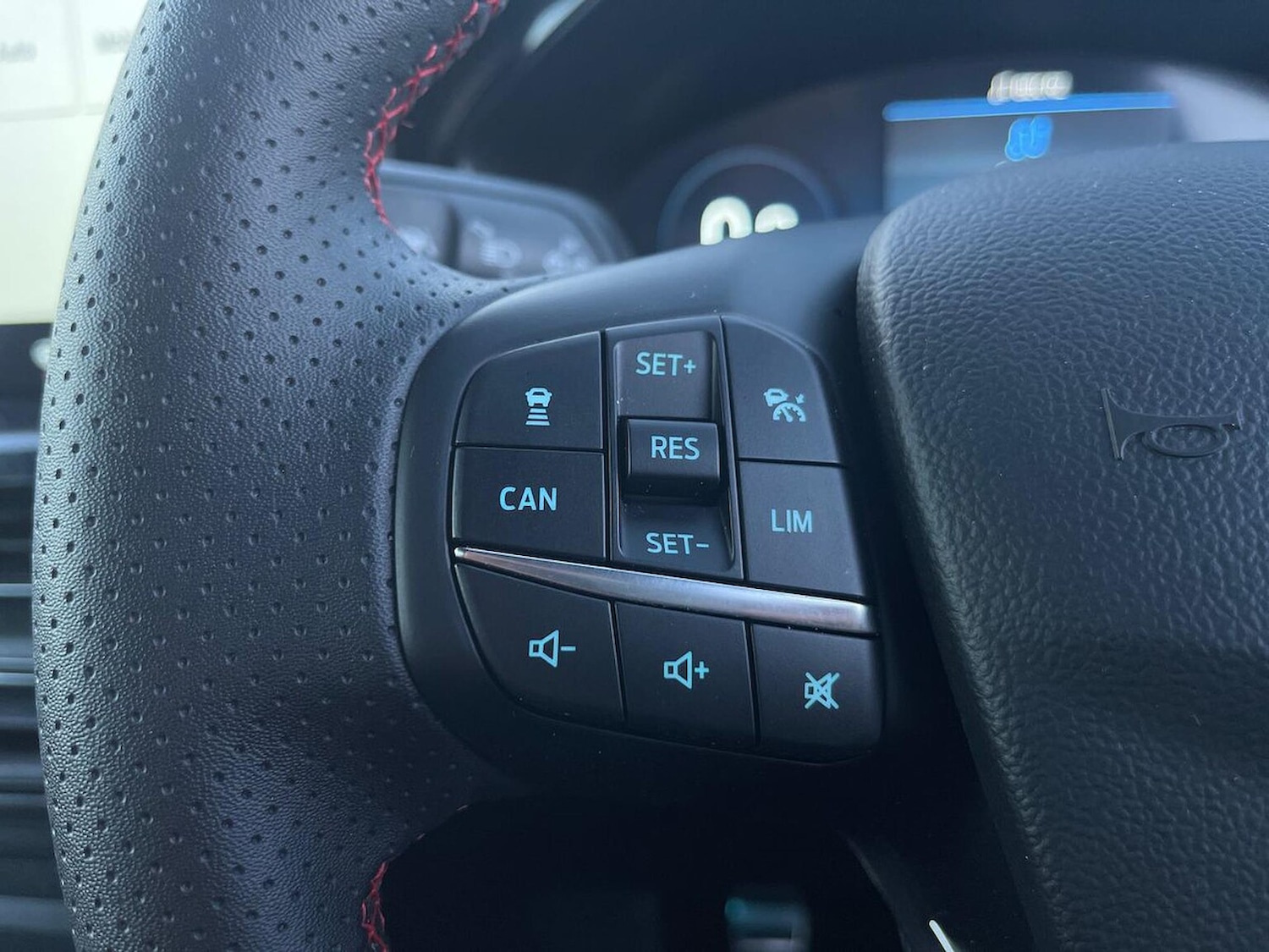 Used Ford Focus 2025 for sale - 76918927: Photo 40