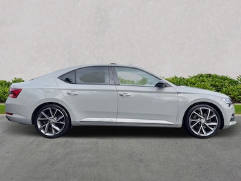 Used Skoda Superb 2022 for sale - 75962395: Photo