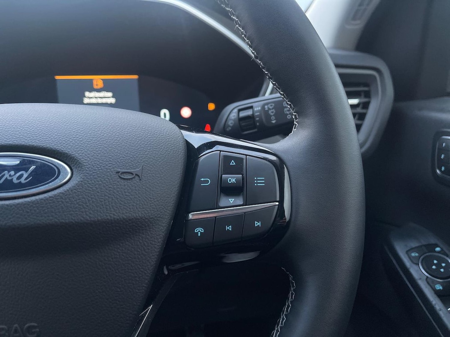 Used Ford Kuga 2025 for sale - 76986885: Photo 27