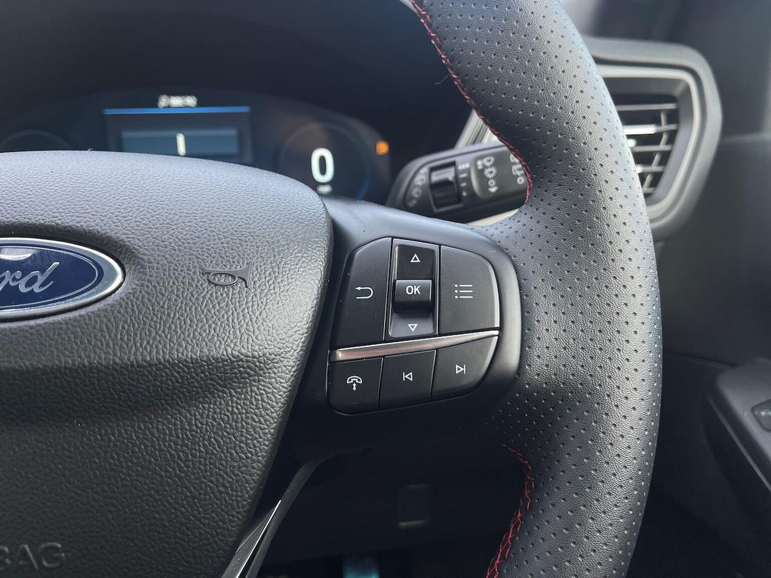 Used Ford Kuga 2025 for sale - 77973952: Photo 27