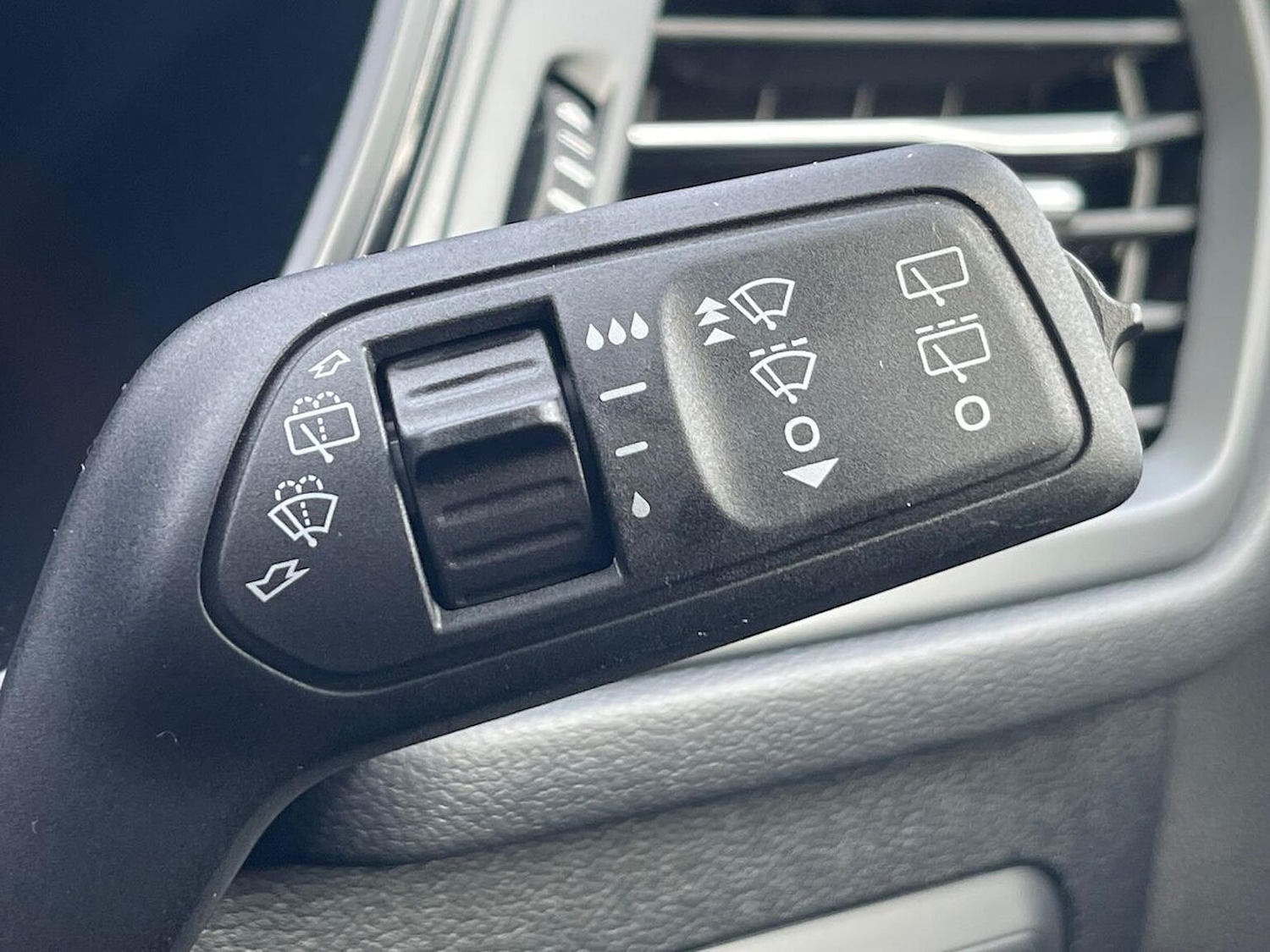 Used Ford Kuga 2025 for sale - 77973952: Photo 29