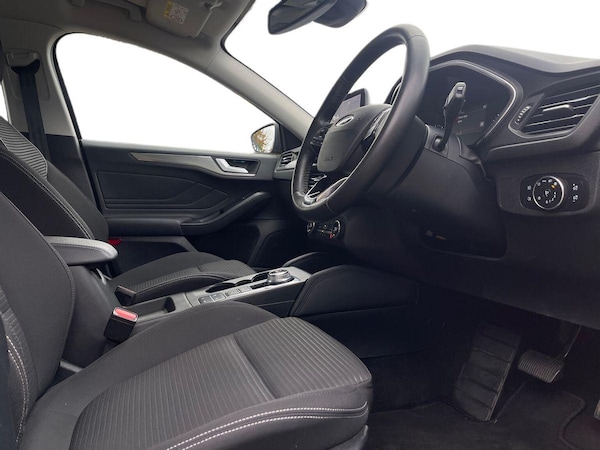 Used Ford Focus 2021 for sale - 76237045: Photo 15