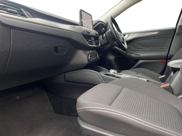 Used Ford Focus 2021 for sale - 76237045: Photo 7