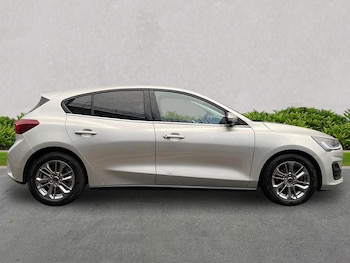 Used Ford Focus 2023 for sale - 76430781: Photo