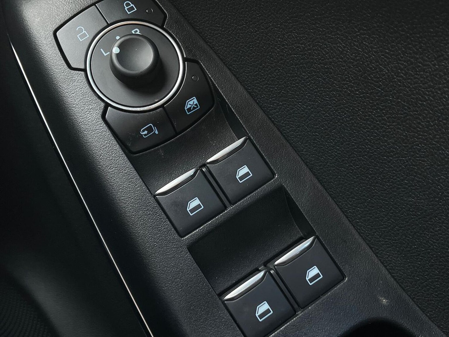 Used Ford Puma 2023 for sale - 76392504: Photo 21