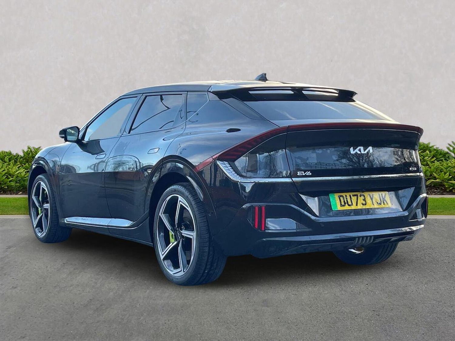 Used Kia EV6 2023 for sale - 77616747: Photo 2