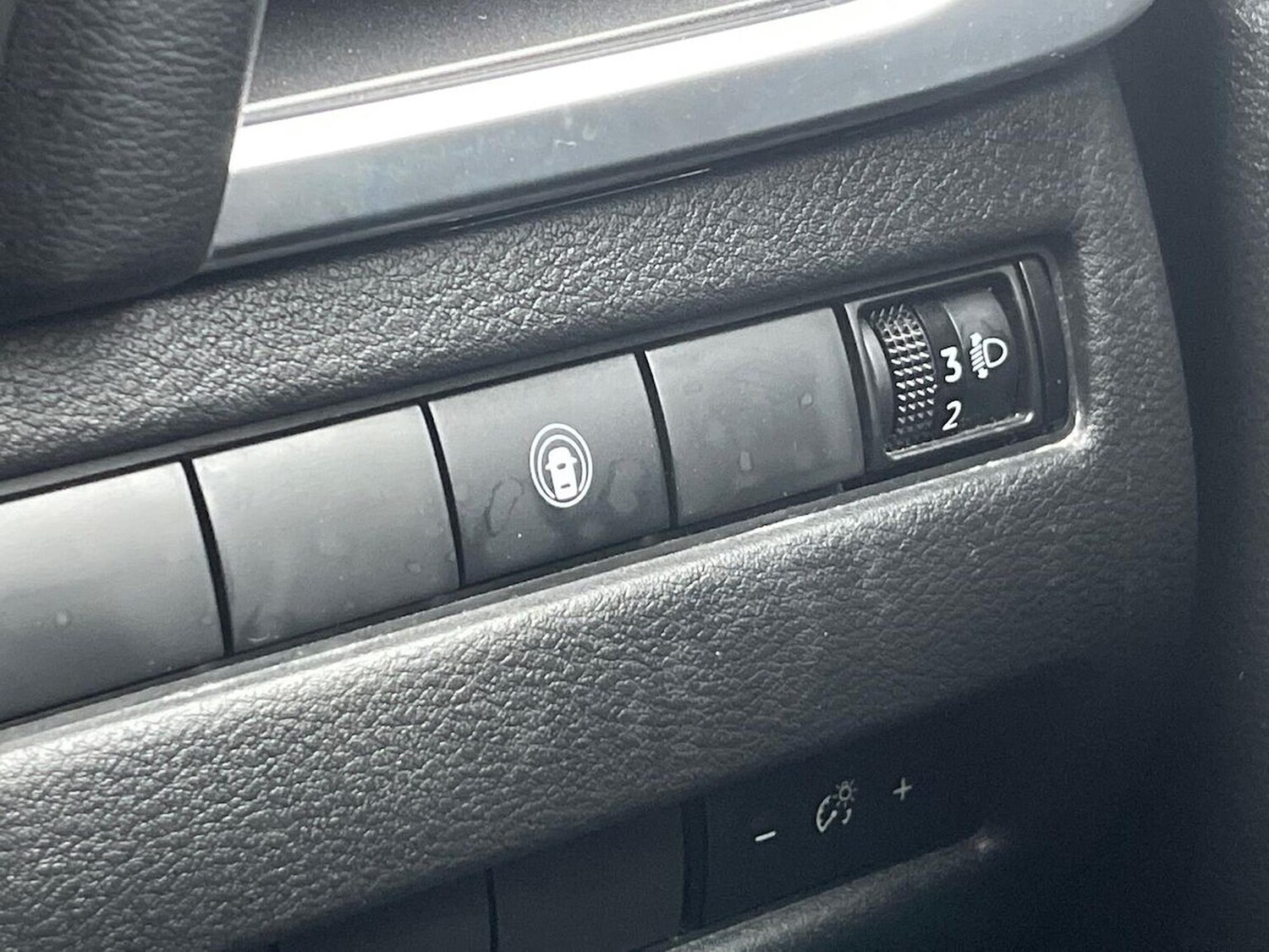 Used Nissan X-Trail 2023 for sale - 77616757: Photo 35