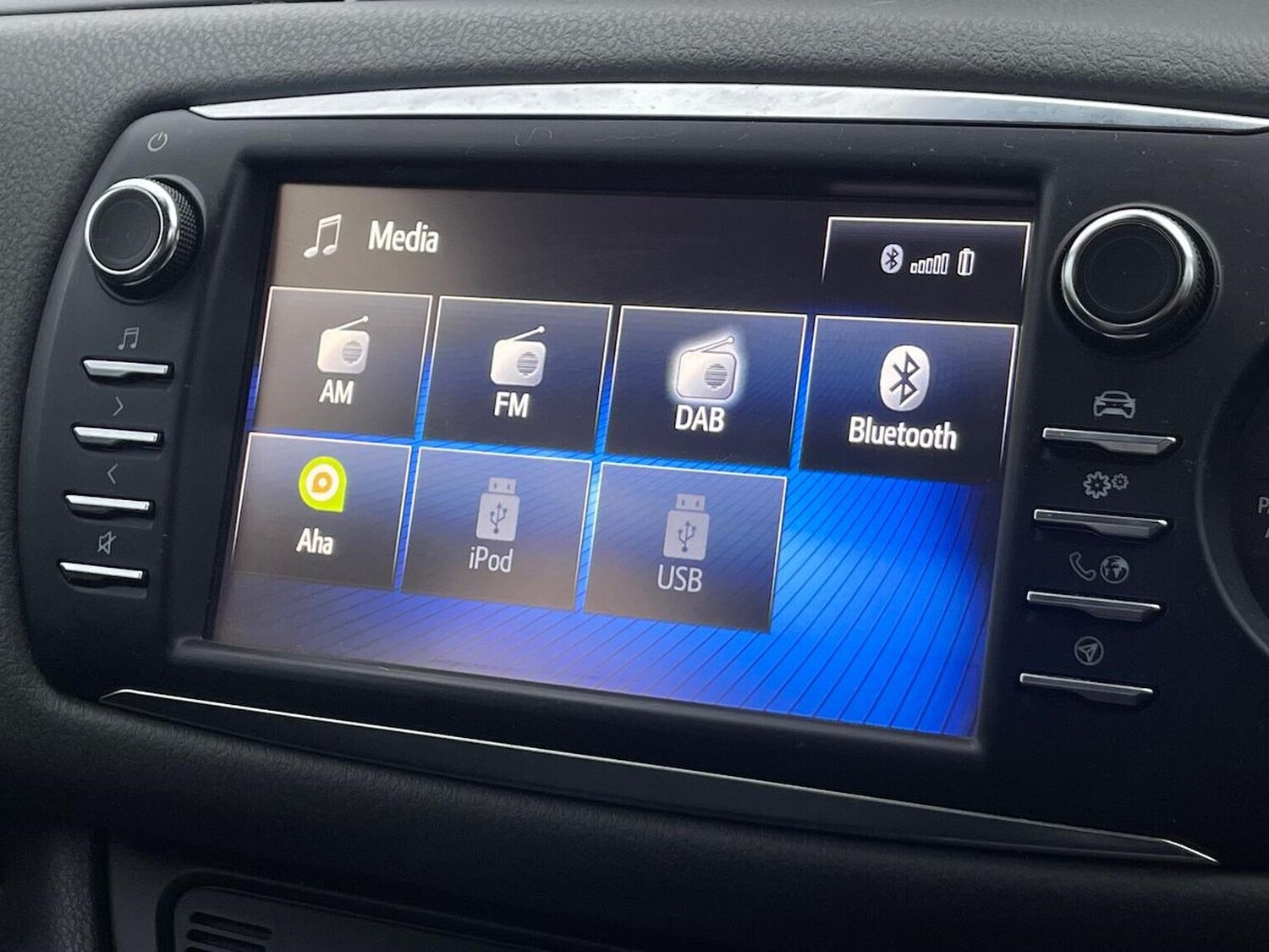 Used Toyota Yaris 2019 for sale - 77983993: Photo 23