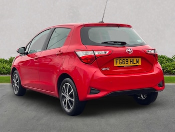 Used Toyota Yaris 2019 for sale - 77983993: Photo