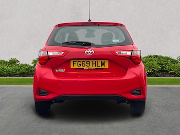 Used Toyota Yaris 2019 for sale - 77983993: Photo