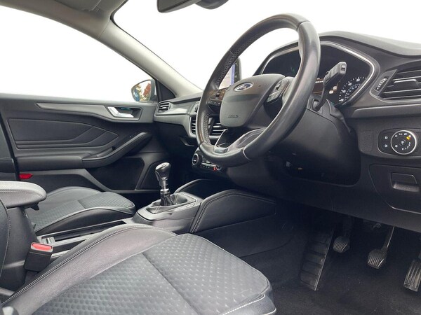 Used Ford Focus 2019 for sale - 76198383: Photo 15