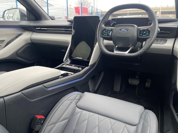 Used Ford Explorer 2024 for sale - 75461927: Photo 13