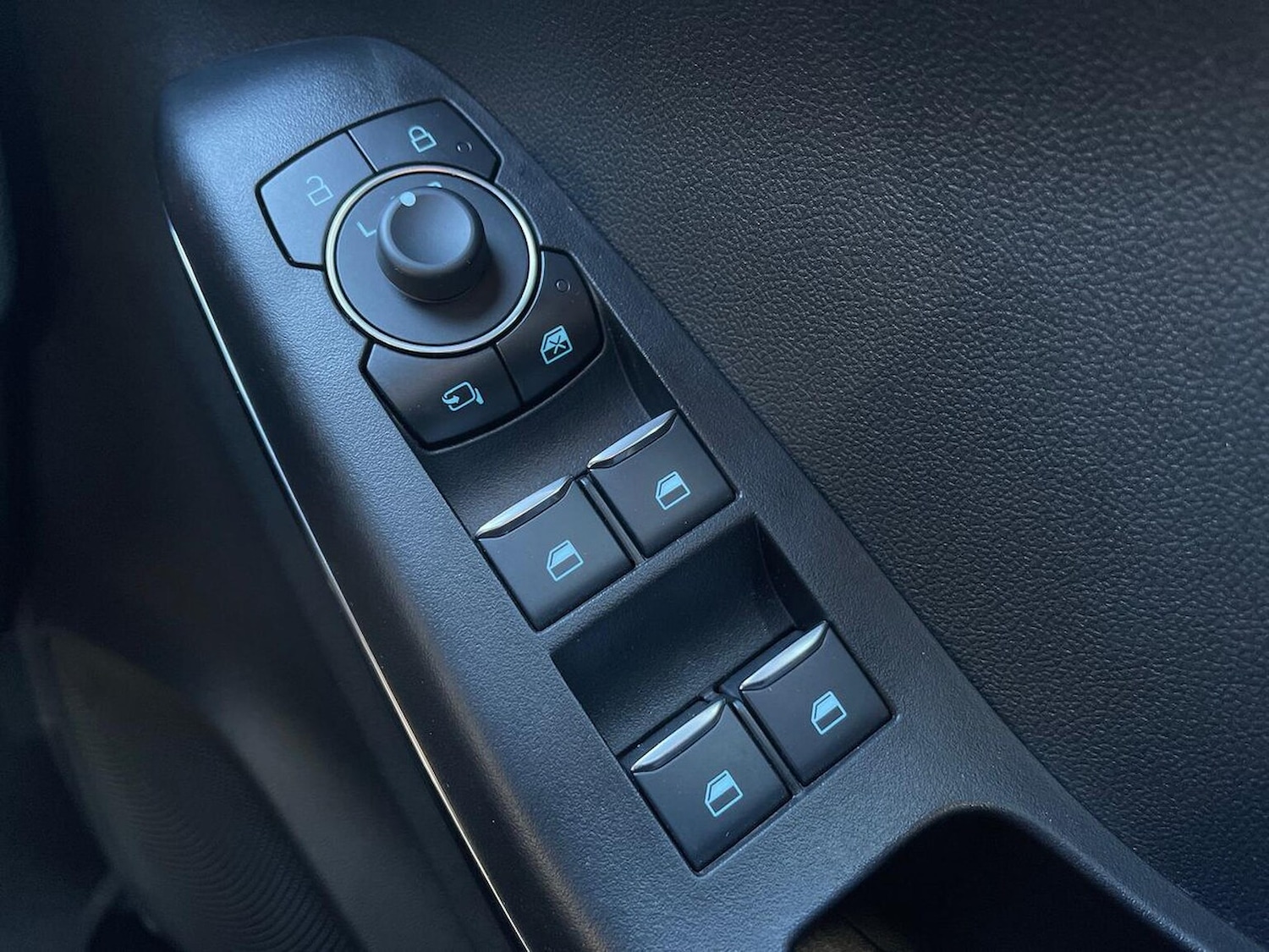 Used Ford Puma 2023 for sale - 76369136: Photo 21