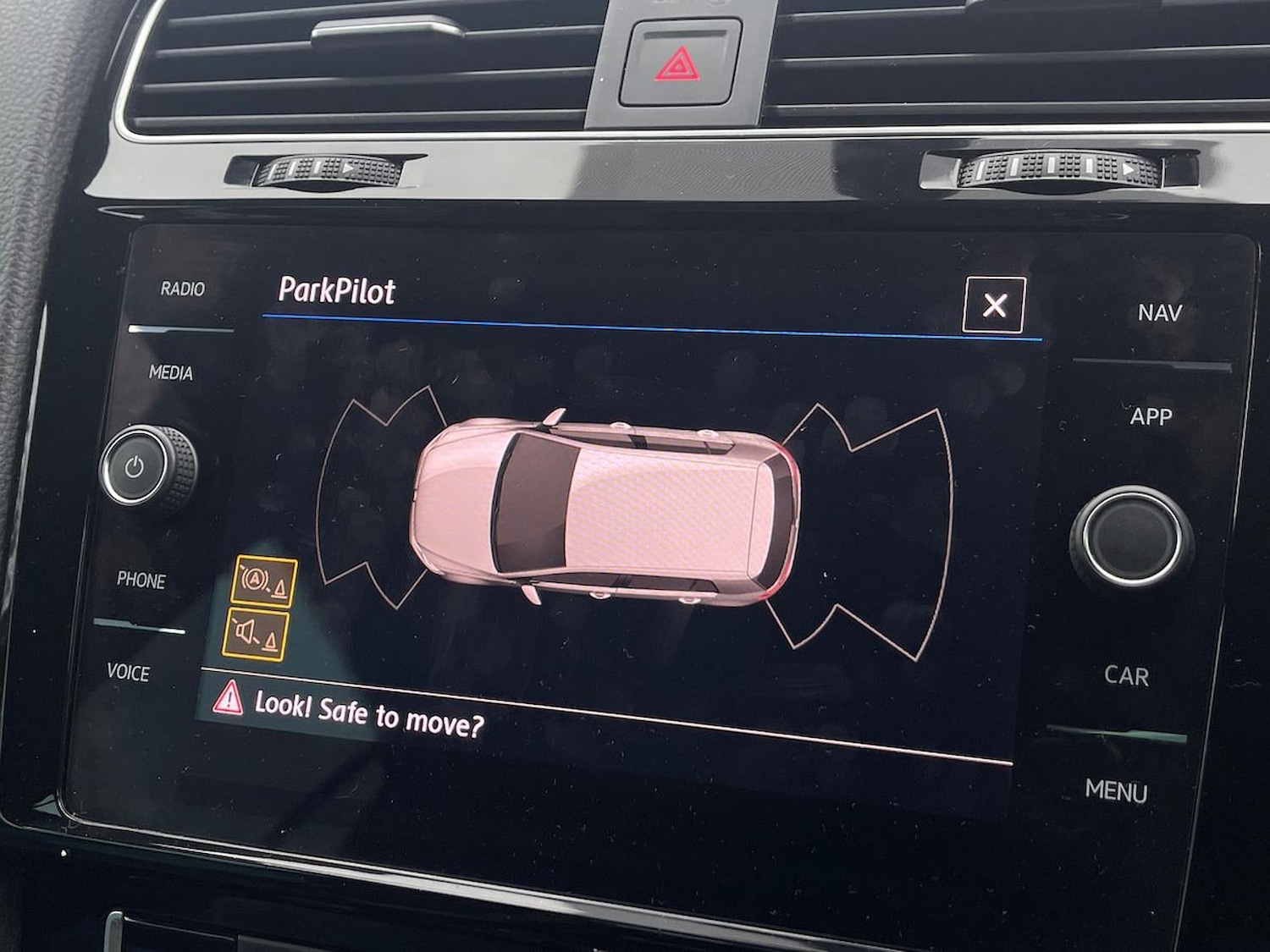 Used Volkswagen Golf 2019 for sale - 76748402: Photo 11