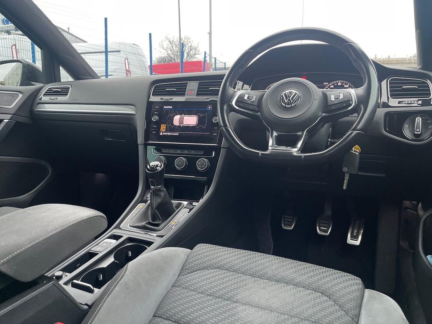 Used Volkswagen Golf 2019 for sale - 76748402: Photo 13