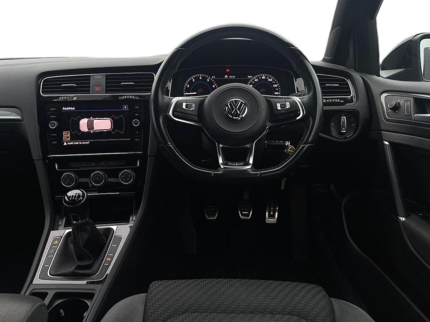 Used Volkswagen Golf 2019 for sale - 76748402: Photo 9