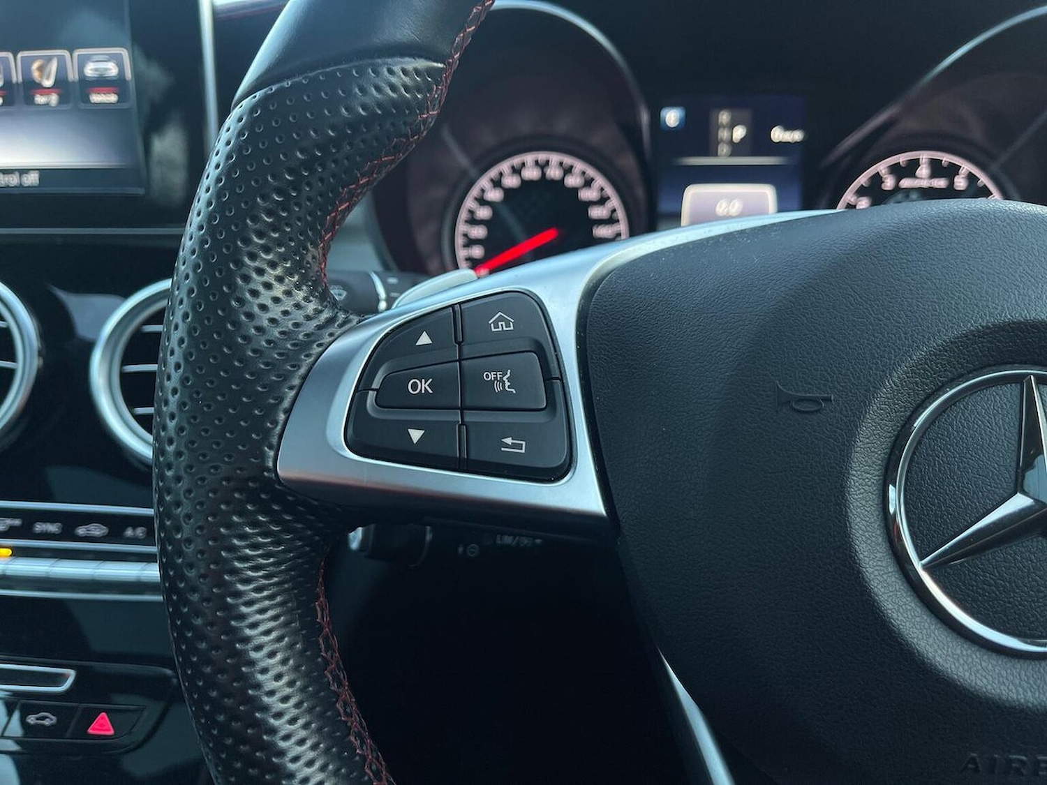 Used Mercedes-Benz C Class 2017 for sale - 77707474: Photo 26