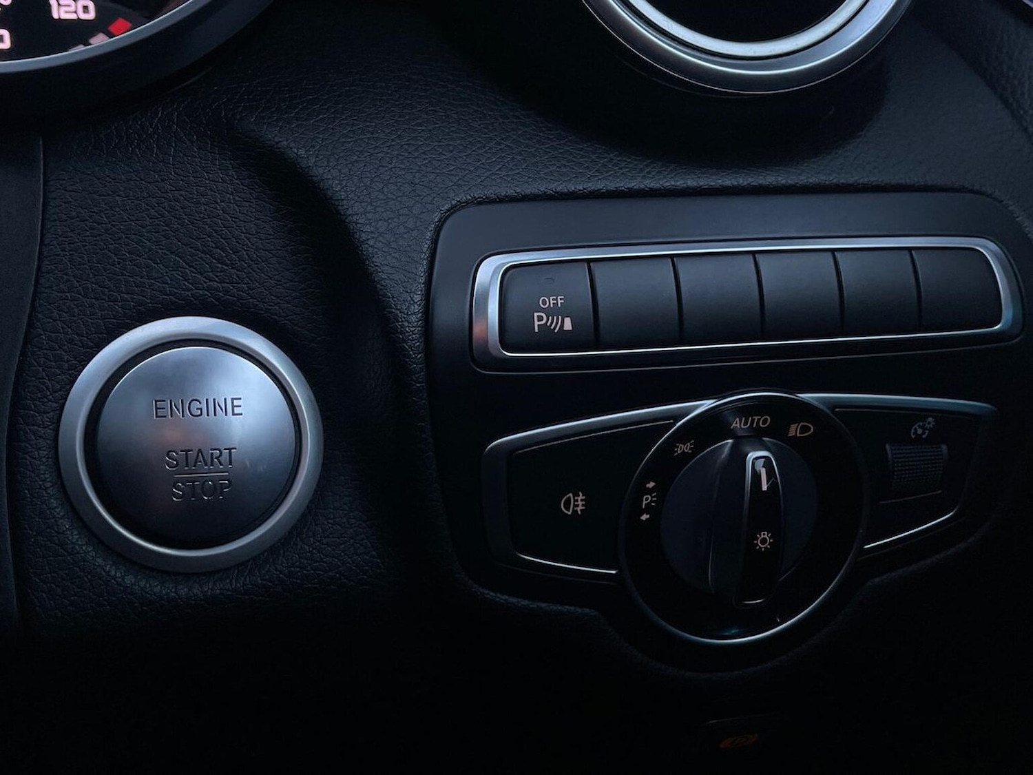 Used Mercedes-Benz C Class 2017 for sale - 77707474: Photo 31