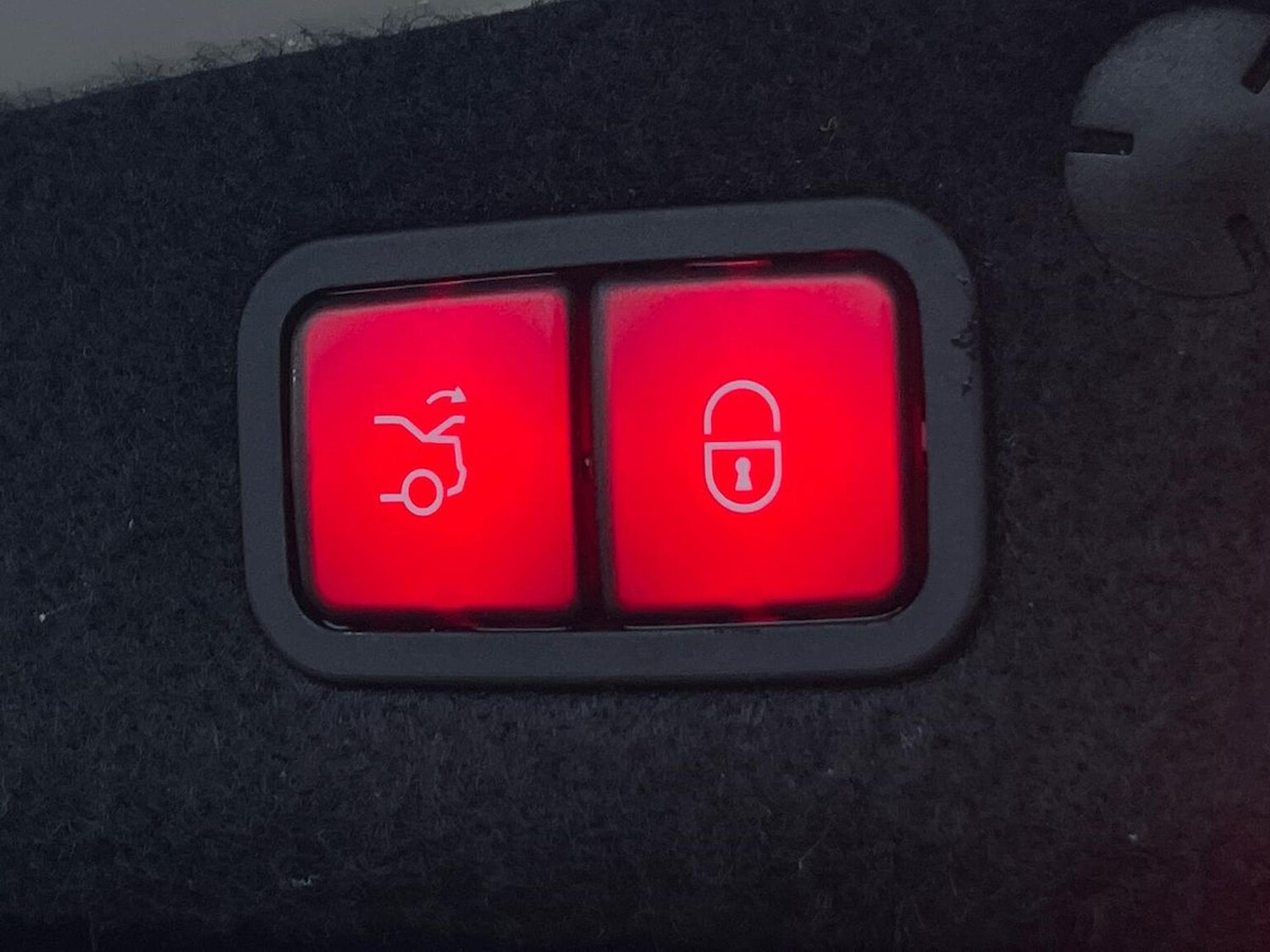 Used Mercedes-Benz C Class 2017 for sale - 77707474: Photo 40