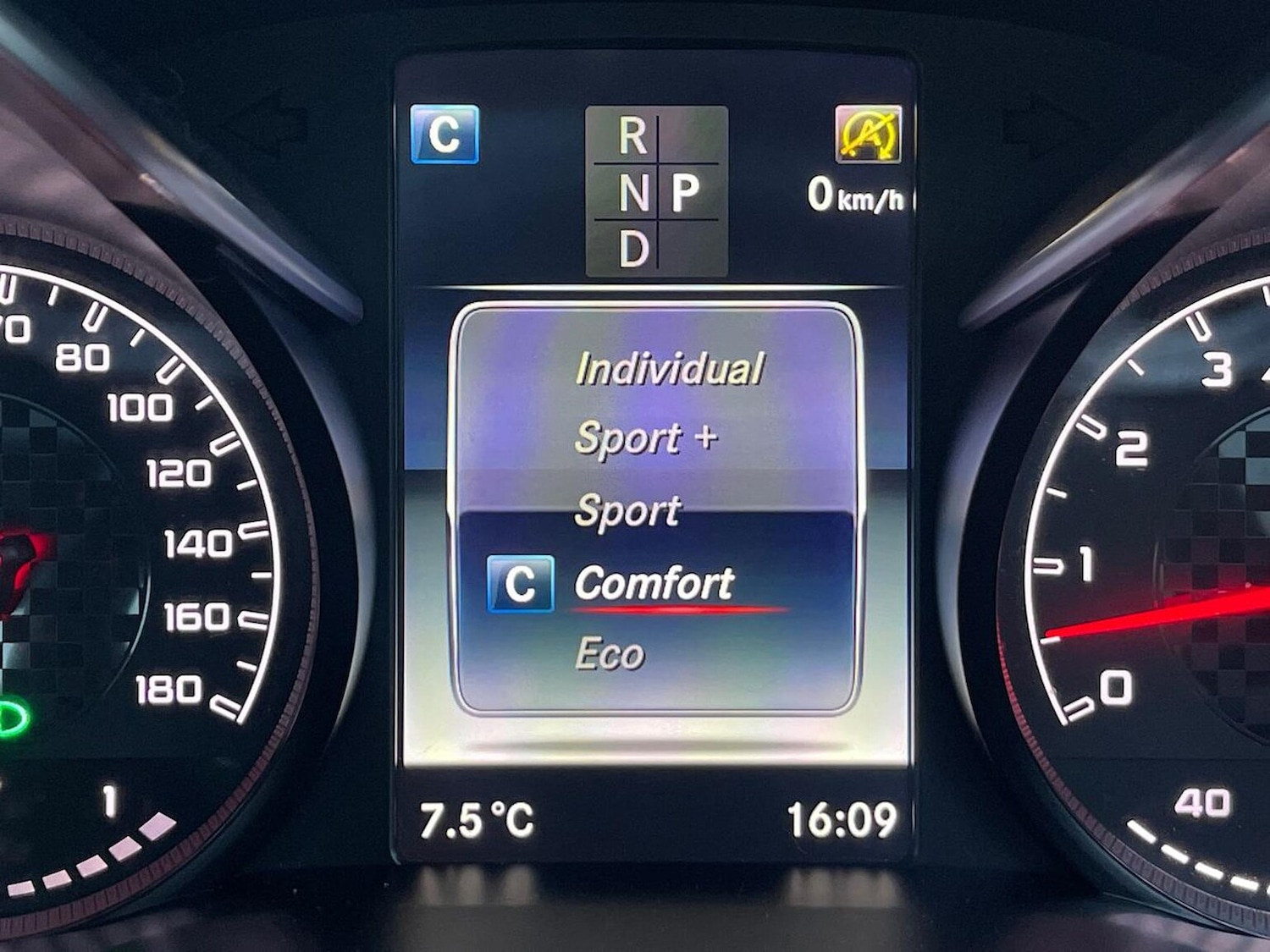 Used Mercedes-Benz C Class 2017 for sale - 77707474: Photo 41