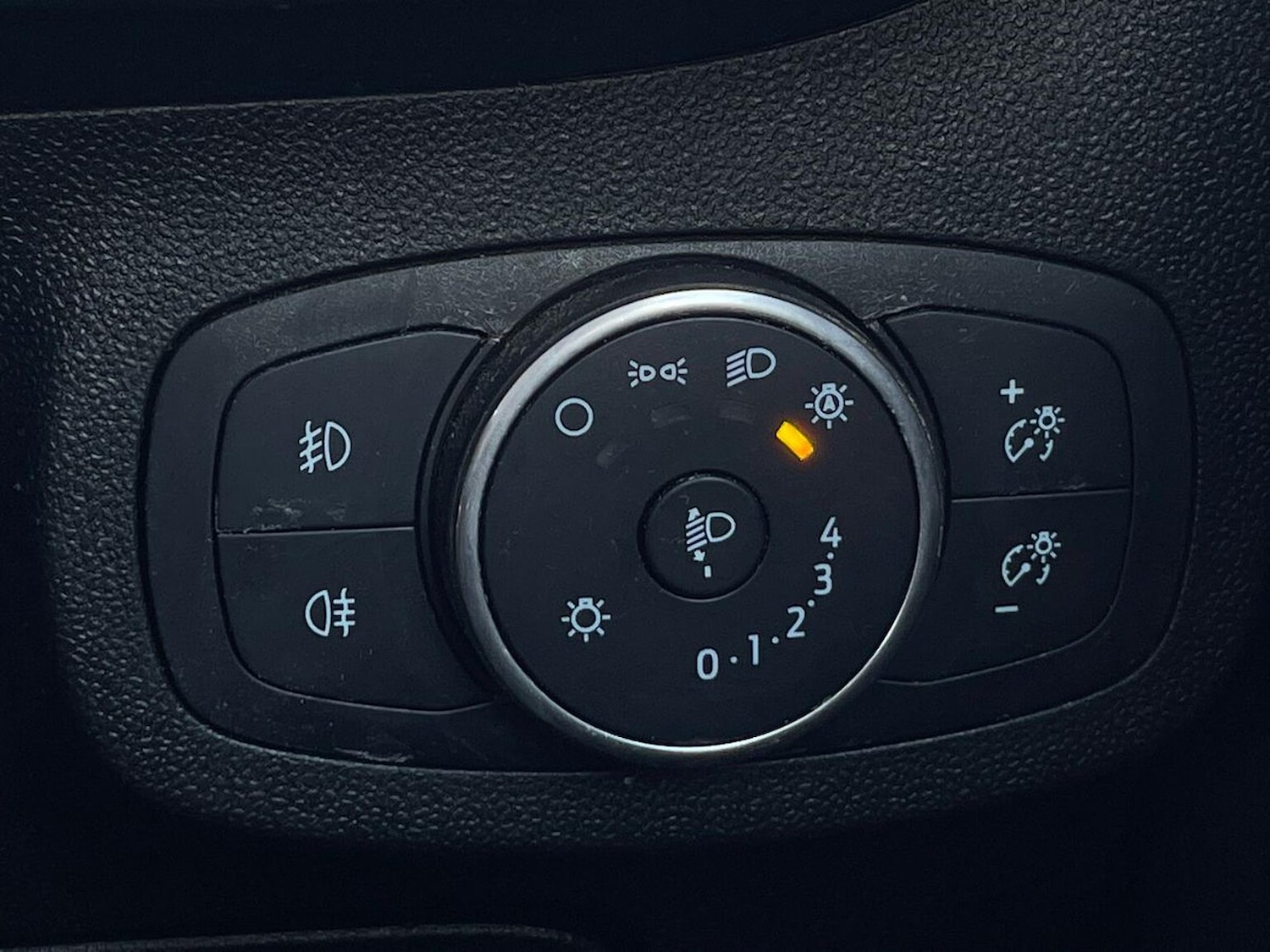 Used Ford Fiesta 2017 for sale - 76778296: Photo 35