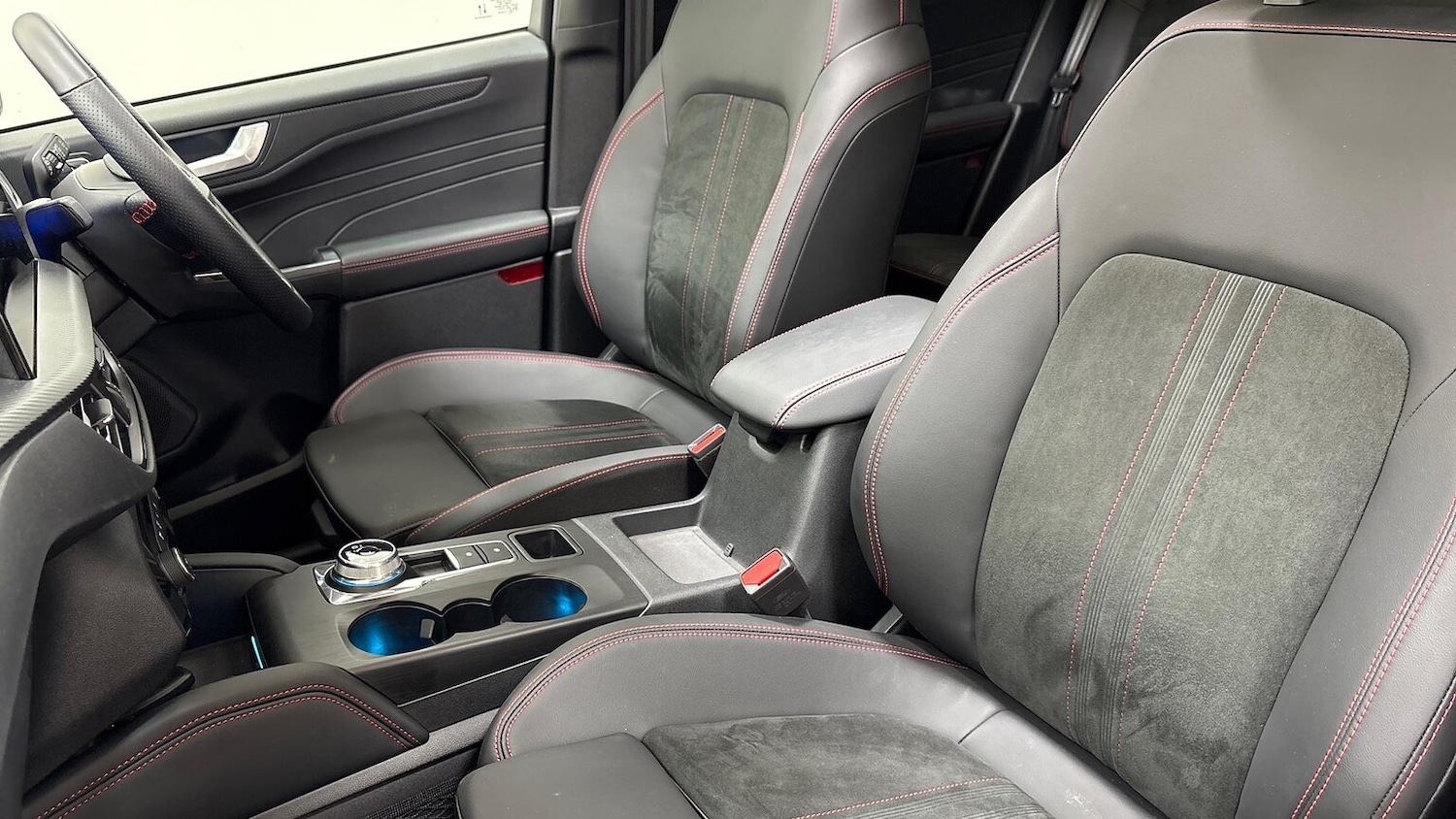 Used Ford Kuga 2025 for sale - 76650215: Photo 15