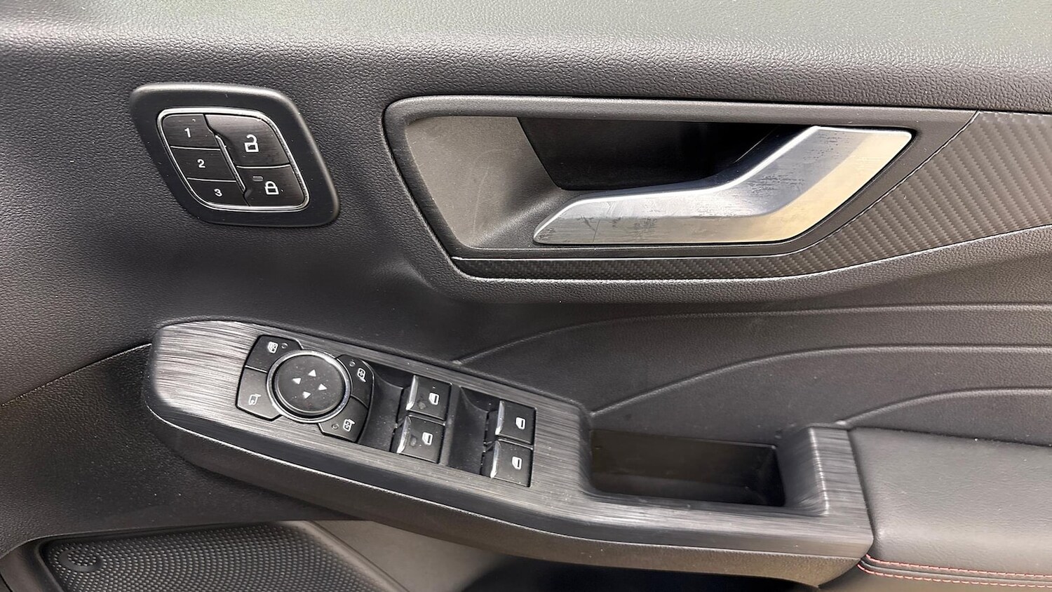 Used Ford Kuga 2025 for sale - 76650215: Photo 25