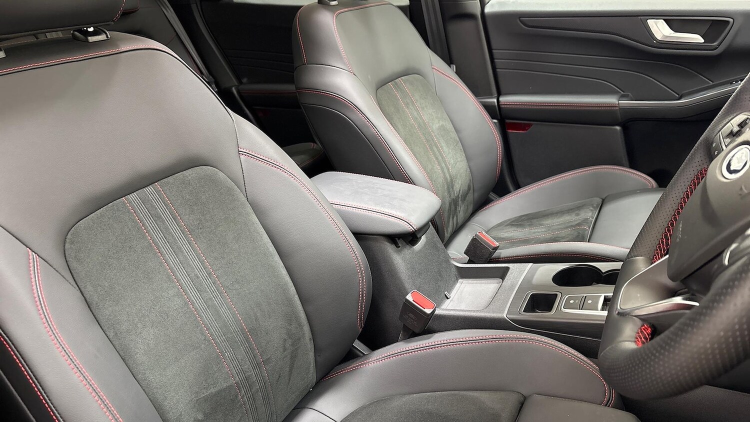 Used Ford Kuga 2025 for sale - 76650215: Photo 7