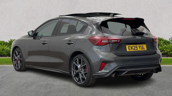 Used Ford Focus 2025 for sale - 76281166: Photo 2