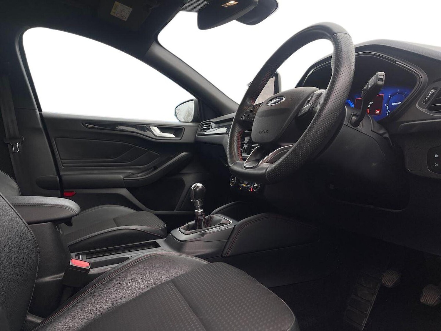 Used Ford Focus 2022 for sale - 77012368: Photo 17