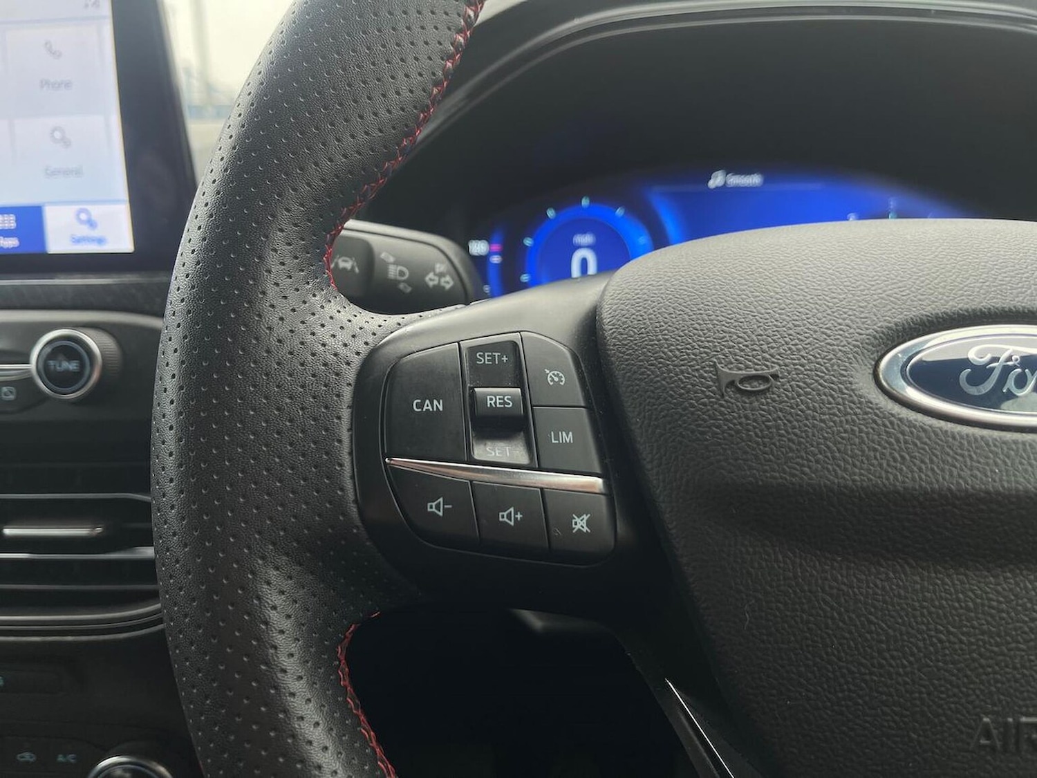 Used Ford Focus 2022 for sale - 77012368: Photo 28