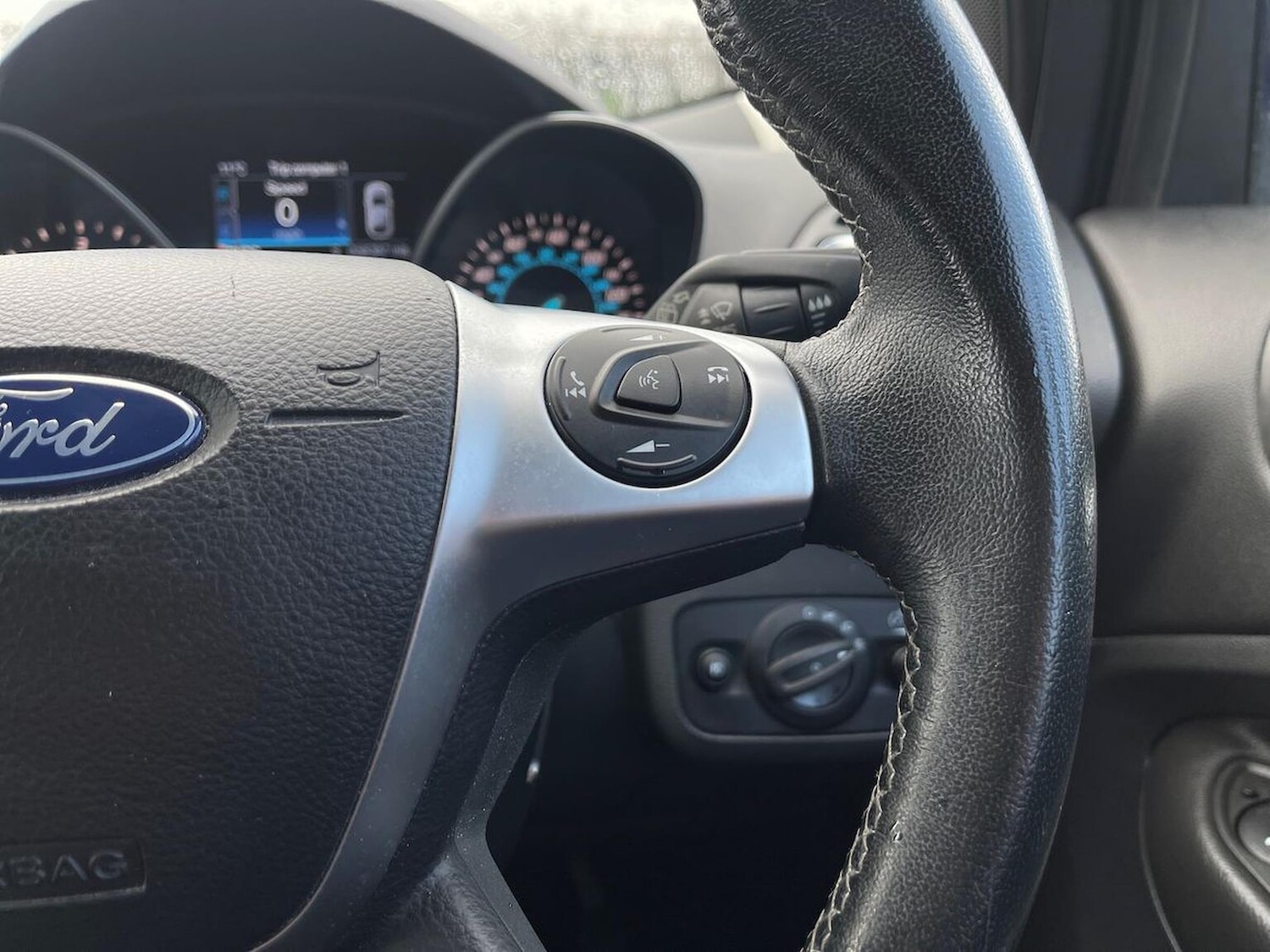 Used Ford Kuga 2016 for sale - 76444695: Photo 27