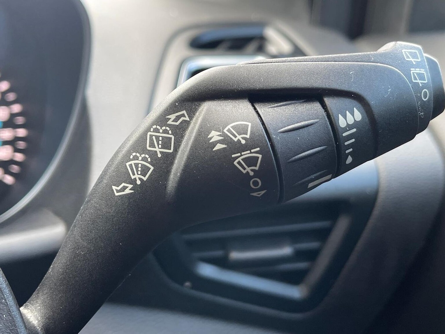 Used Ford Kuga 2016 for sale - 76444695: Photo 29