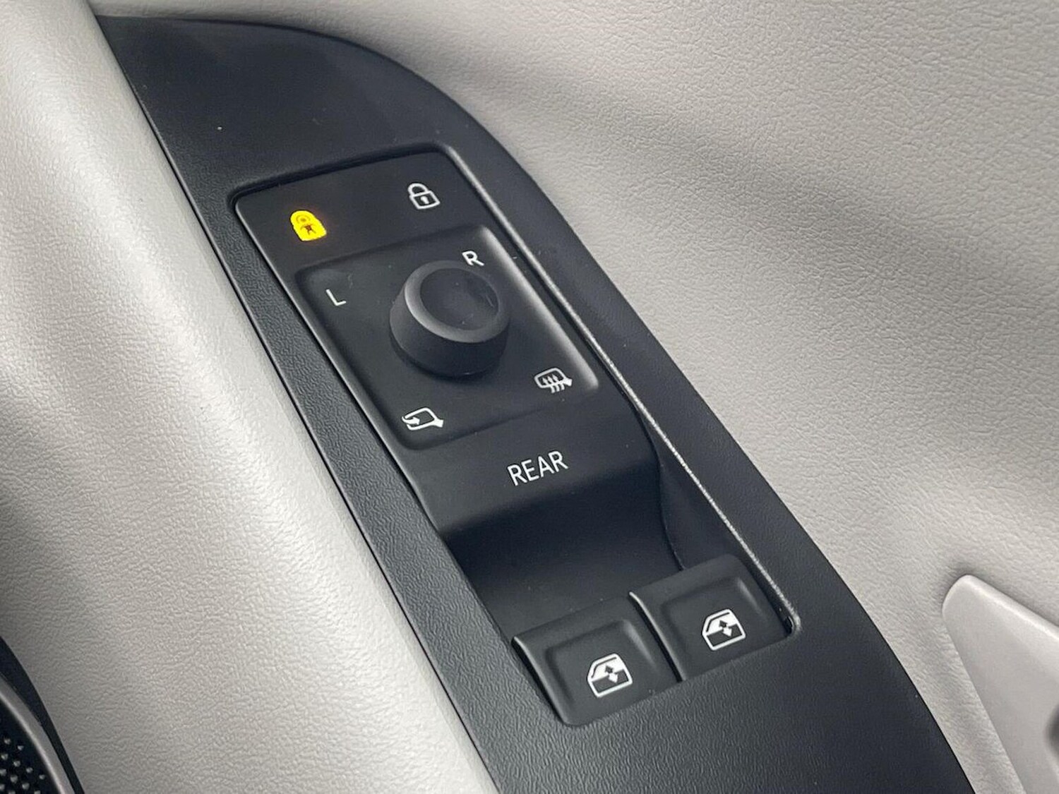 Used Ford Capri 2024 for sale - 77488906: Photo 21