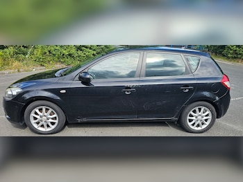 Used Kia Ceed 2011 for sale - 75671990: Photo