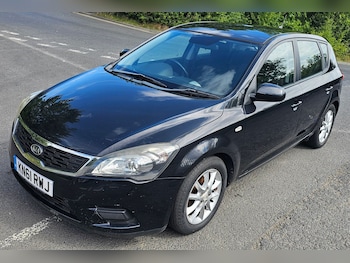 Used Kia Ceed 2011 for sale - 75671990: Photo