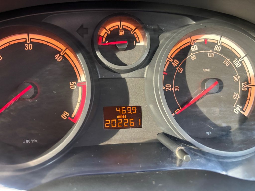 Used Vauxhall Corsa 2012 for sale - 77422050: Photo 10