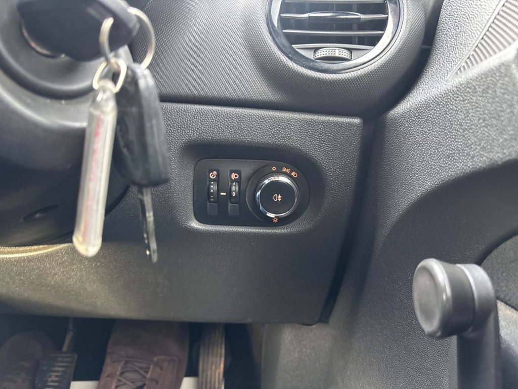 Used Vauxhall Corsa 2012 for sale - 77422050: Photo 15