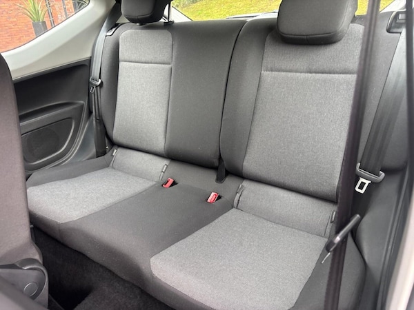 Used Volkswagen up! 2014 for sale - 76242917: Photo 20