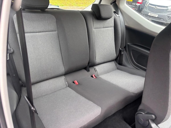 Used Volkswagen up! 2014 for sale - 76242917: Photo 23
