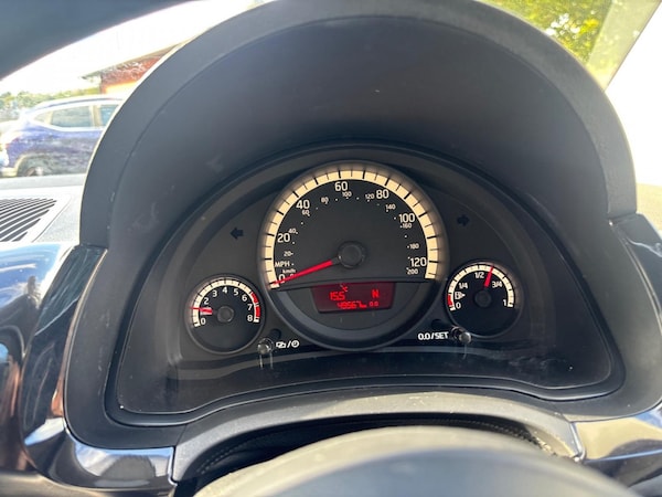 Used Volkswagen up! 2014 for sale - 76242917: Photo 37