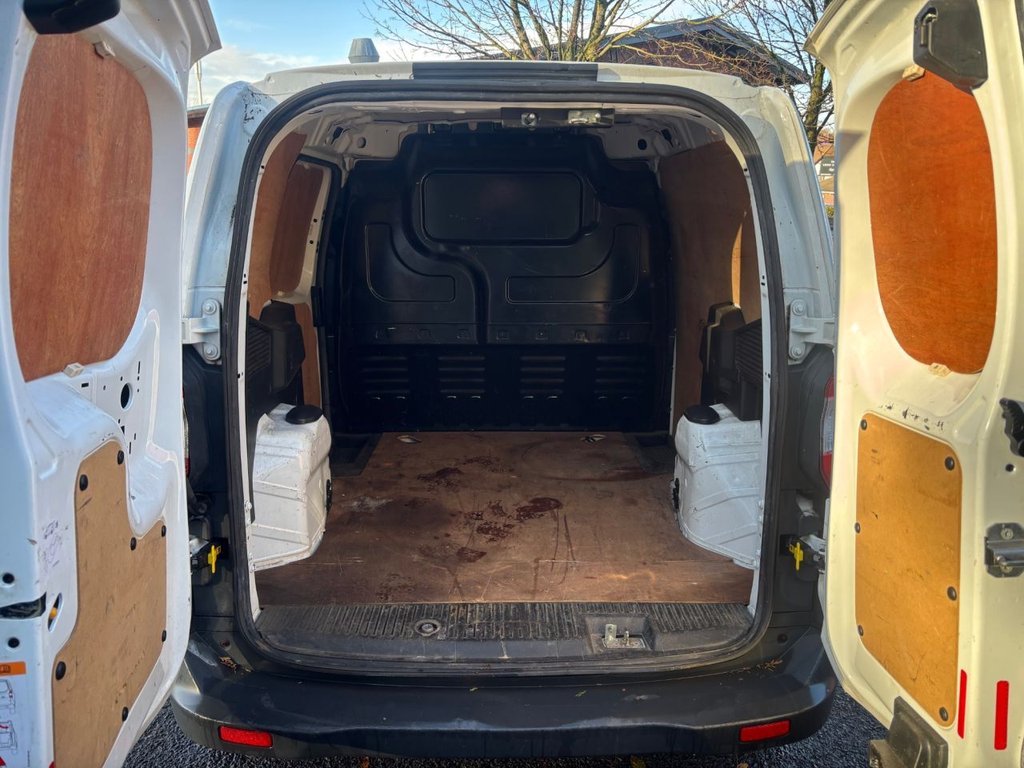 Used Ford Transit Courier 2018 for sale - 76820928: Photo 10