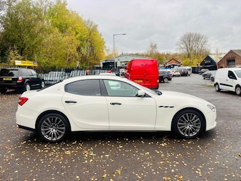 Used Maserati Ghibli 2015 for sale - 76570579: Photo