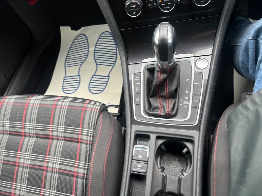 Used Volkswagen Golf 2015 for sale - 77157762: Photo 17