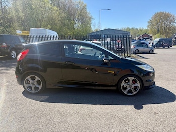 Used Ford Fiesta 2017 for sale - 78610184: Photo