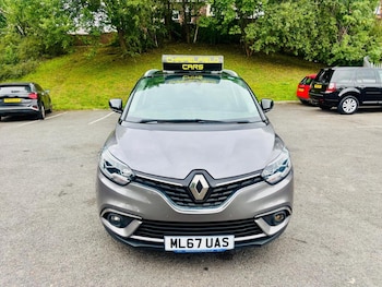Used Renault Grand Scenic 2017 for sale - 75313948: Photo