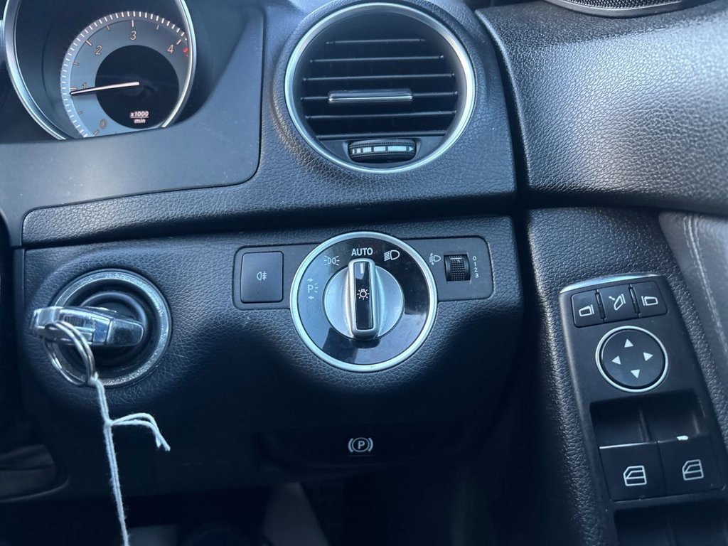 Used Mercedes-Benz C Class 2012 for sale - 77065224: Photo 16